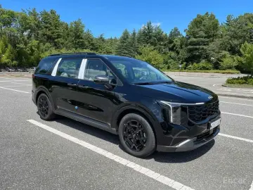 2024 Kia Carnival с пробегом 53 км