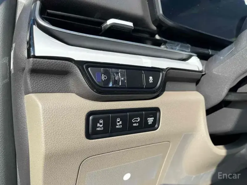 2024 Kia Carnival с пробегом 53 км