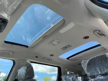 2024 Kia Carnival с пробегом 53 км