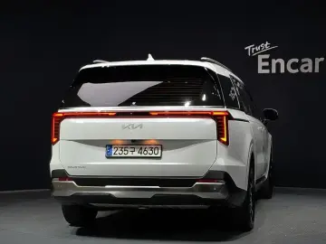 2024 Kia Carnival с пробегом 21 697 км