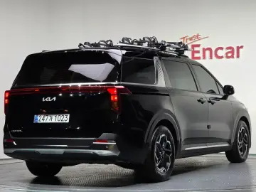 2024 Kia Carnival с пробегом 18 797 км