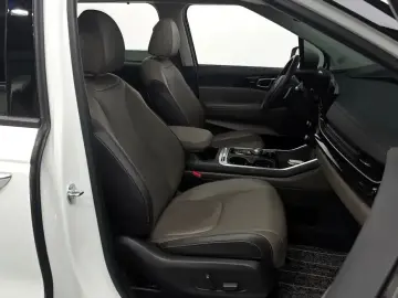 2024 Kia Carnival с пробегом 46 958 км
