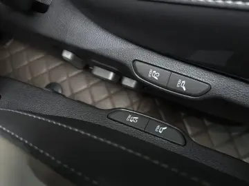 2025 Kia Carnival с пробегом 17 374 км
