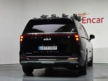 2024 Kia Carnival с пробегом 18 797 км