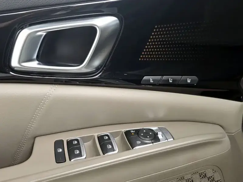 2024 Kia Carnival с пробегом 46 958 км