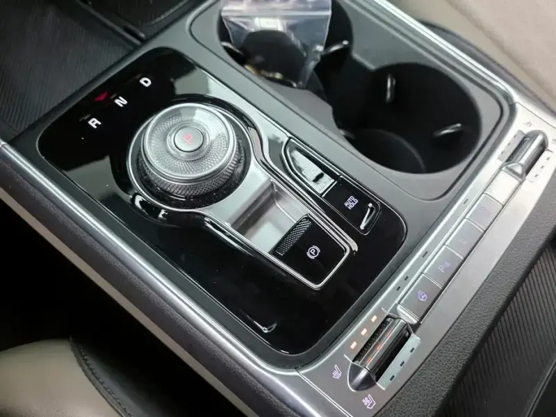 2024 Kia Carnival с пробегом 18 797 км