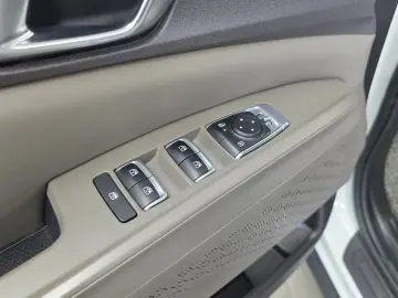 2024 Kia Carnival с пробегом 21 697 км