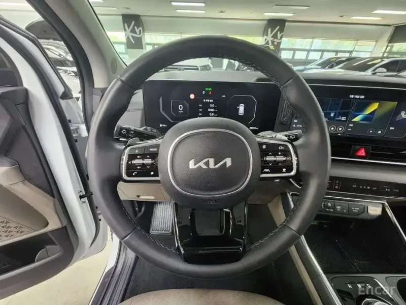 2024 Kia Carnival с пробегом 42 021 км