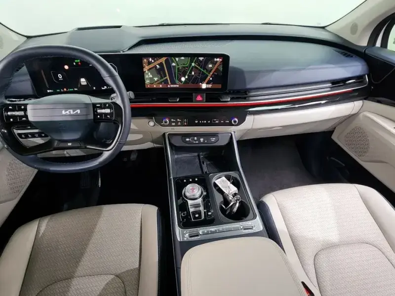 2024 Kia Carnival с пробегом 52 669 км