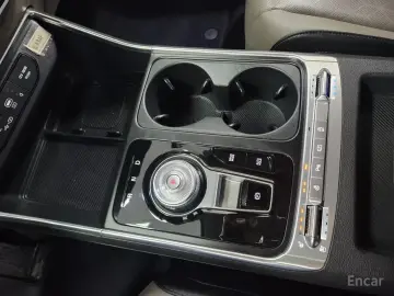 2024 Kia Carnival с пробегом 42 021 км