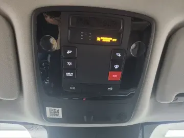 2024 Kia Carnival с пробегом 42 021 км