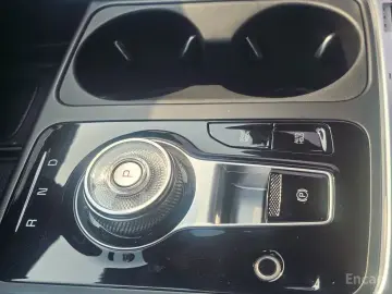 2024 Kia Carnival с пробегом 10 000 км