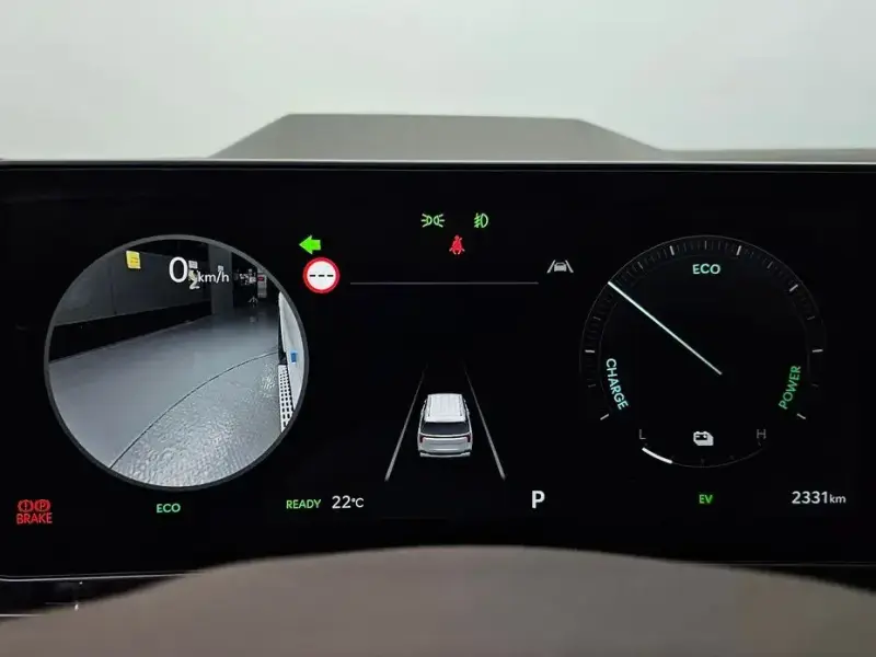 2025 Kia Carnival с пробегом 2 331 км