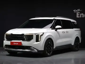 2025 Kia Carnival с пробегом 28 696 км