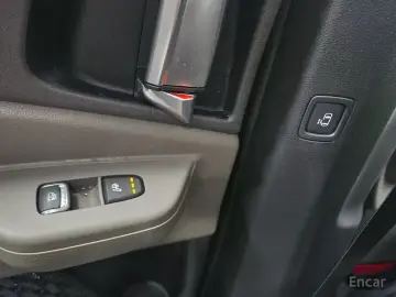 2024 Kia Carnival с пробегом 42 021 км