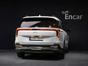 2025 Kia Carnival с пробегом 28 696 км