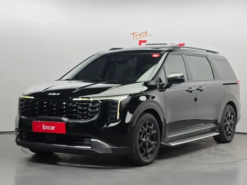 2023 Kia Carnival с пробегом 47 614 км