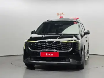 2023 Kia Carnival с пробегом 47 614 км