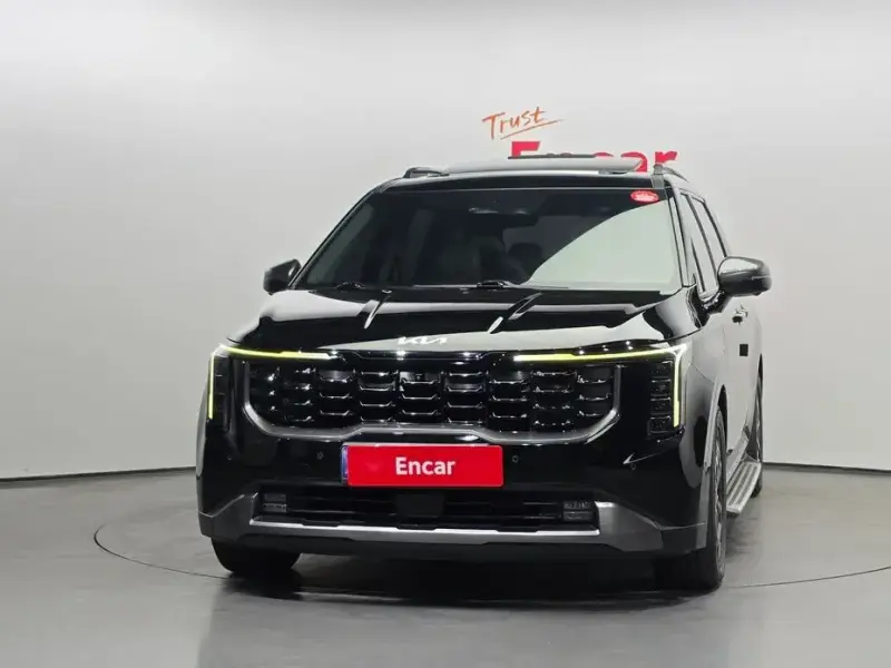 2023 Kia Carnival с пробегом 47 614 км