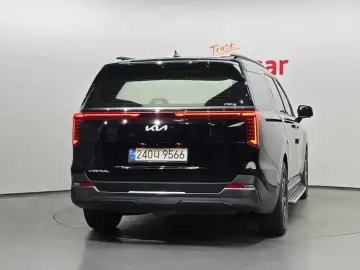 2023 Kia Carnival с пробегом 47 614 км