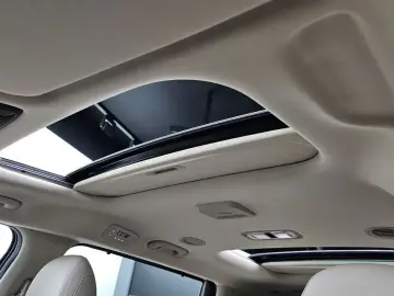 2025 Kia Carnival с пробегом 2 331 км