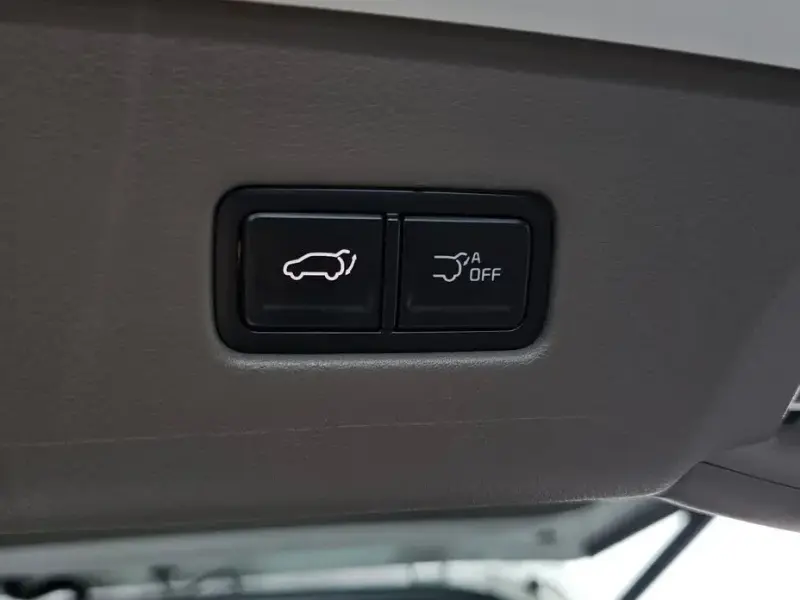 2025 Kia Carnival с пробегом 2 331 км