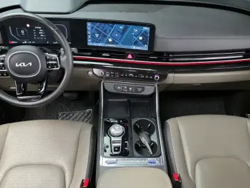 2023 Kia Carnival с пробегом 47 614 км