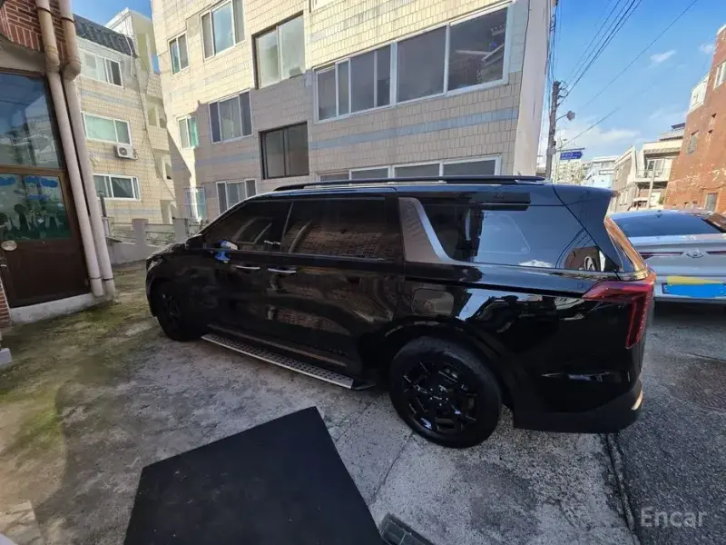 2024 Kia Carnival с пробегом 15 200 км