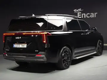2024 Kia Carnival с пробегом 16 964 км