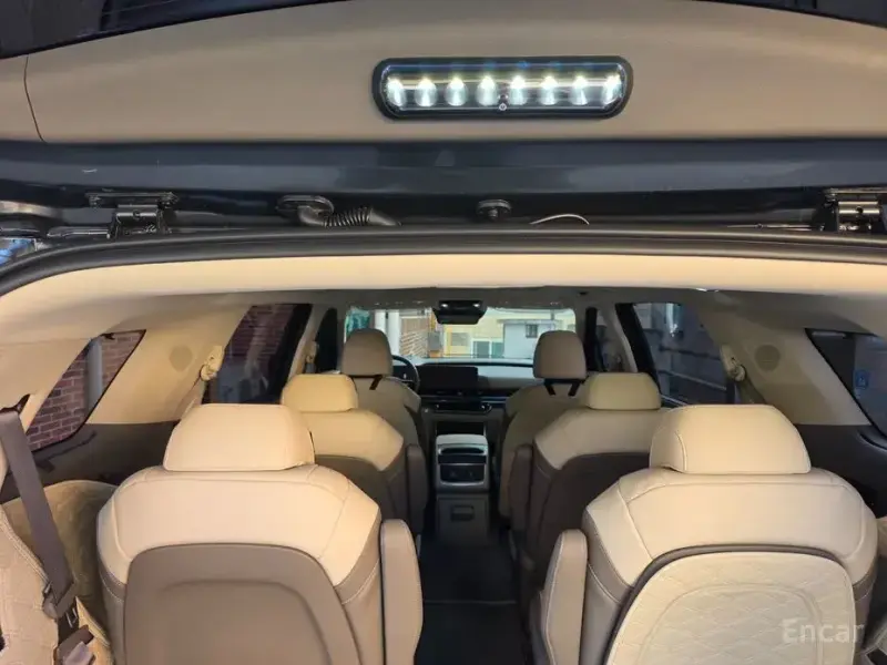 2024 Kia Carnival с пробегом 15 200 км