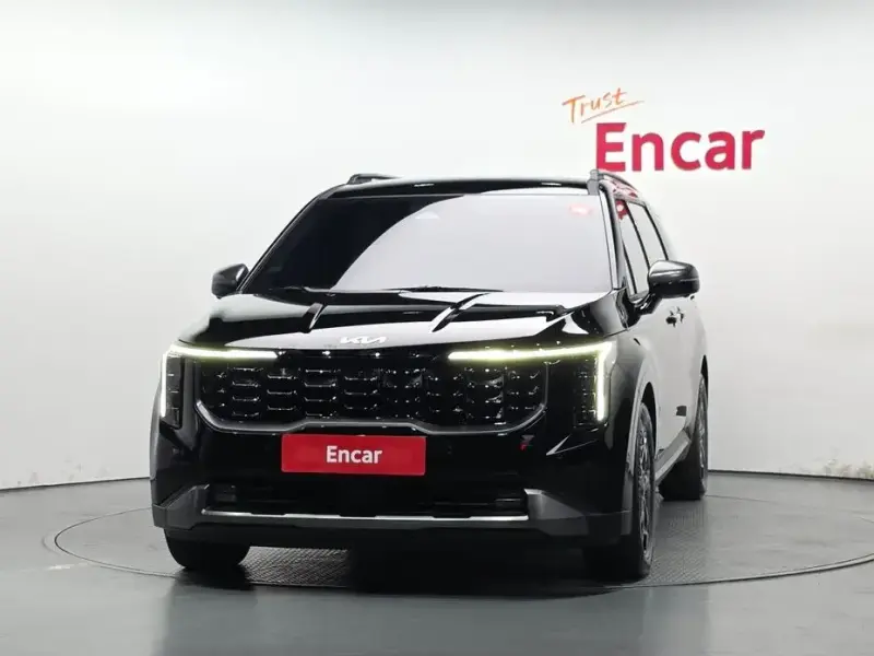 2024 Kia Carnival с пробегом 13 481 км