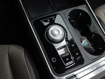 2024 Kia Carnival с пробегом 16 964 км