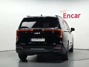 2024 Kia Carnival с пробегом 13 481 км