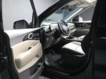 2024 Kia Carnival с пробегом 16 964 км