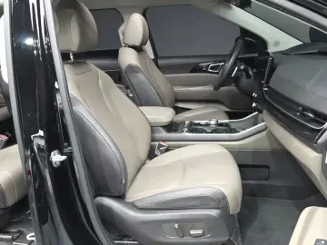 2024 Kia Carnival с пробегом 16 964 км