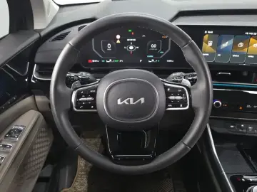 2024 Kia Carnival с пробегом 13 481 км