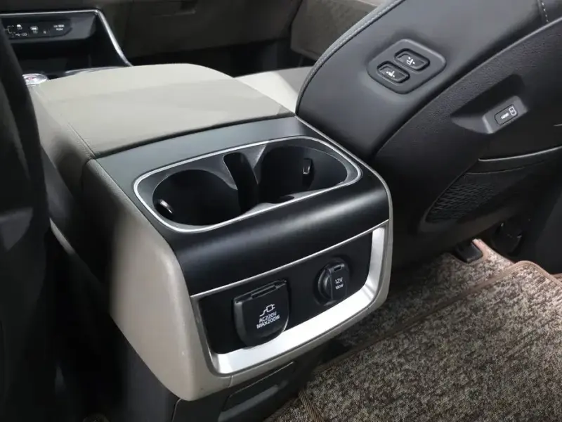 2024 Kia Carnival с пробегом 13 481 км