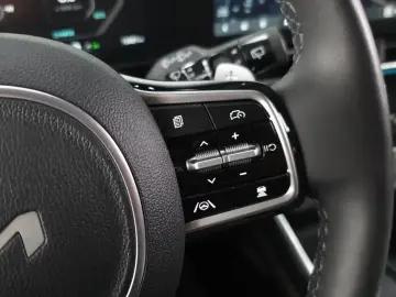 2024 Kia Carnival с пробегом 13 481 км
