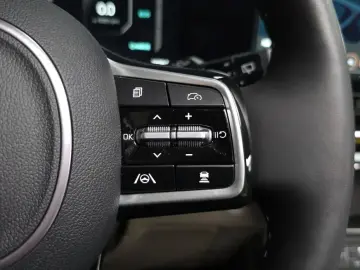 2024 Kia Carnival с пробегом 16 964 км
