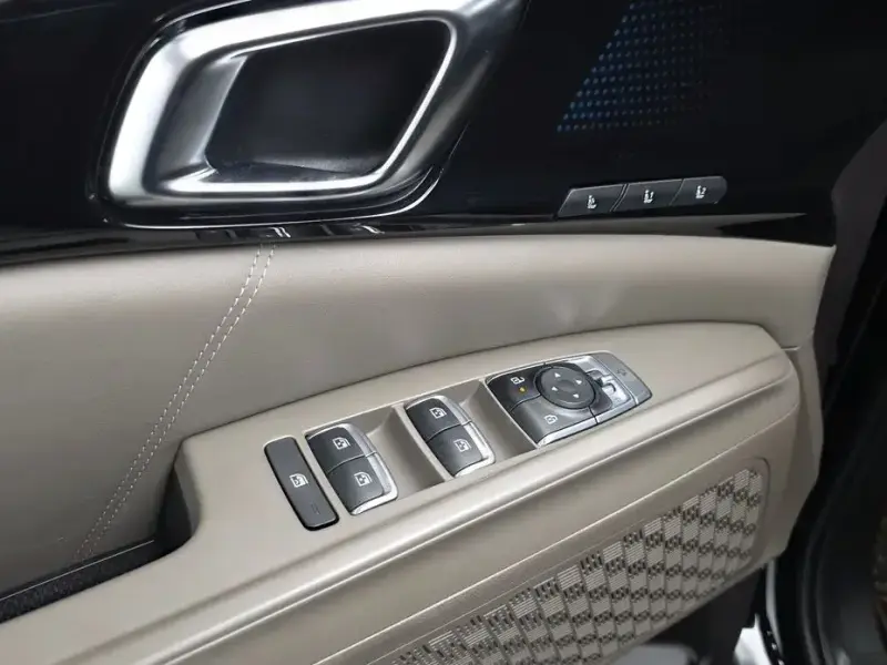 2024 Kia Carnival с пробегом 13 481 км