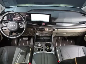2024 Kia Carnival с пробегом 50 613 км