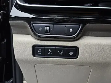 2026 Kia Carnival с пробегом 2 690 км