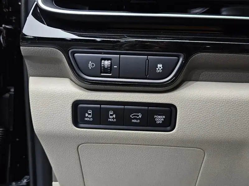 2026 Kia Carnival с пробегом 2 690 км