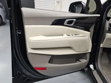 2026 Kia Carnival с пробегом 2 690 км