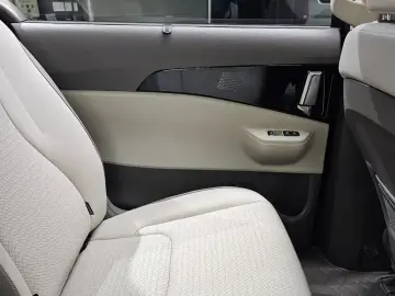 2026 Kia Carnival с пробегом 2 690 км