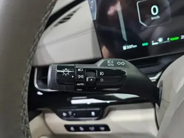 2026 Kia Carnival с пробегом 2 690 км