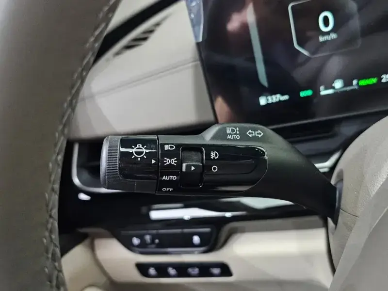 2026 Kia Carnival с пробегом 2 690 км