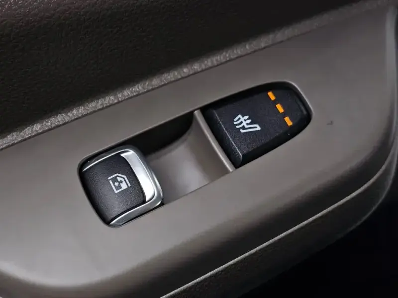 2025 Kia Carnival с пробегом 32 844 км