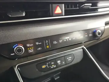 2025 Kia Carnival с пробегом 32 844 км