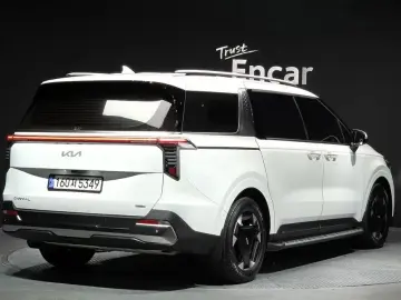 2024 Kia Carnival с пробегом 16 733 км